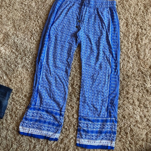 Ava Christine patterned pants - Picture 2 of 3